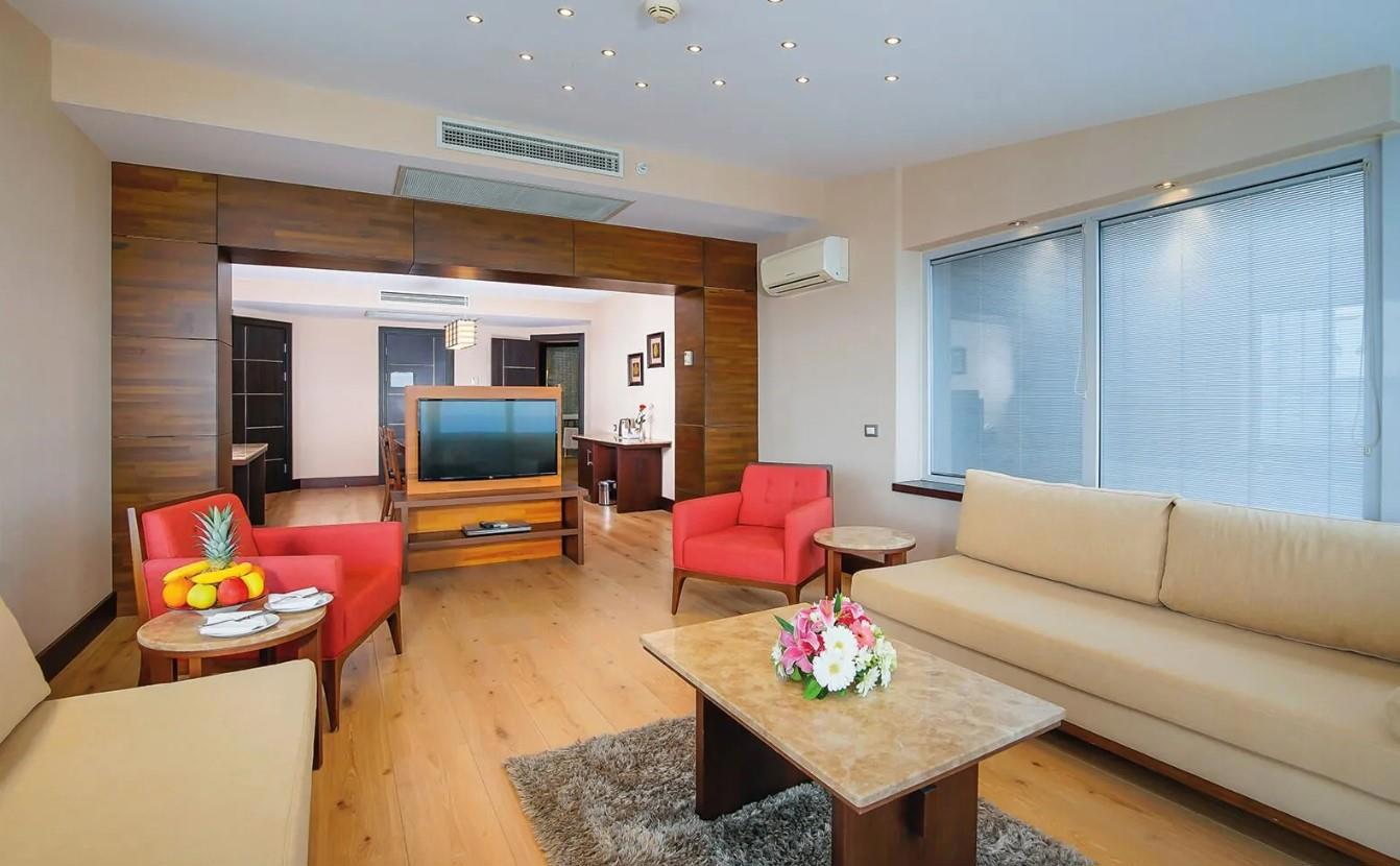 Limak Lara Deluxe Hotel & Resort