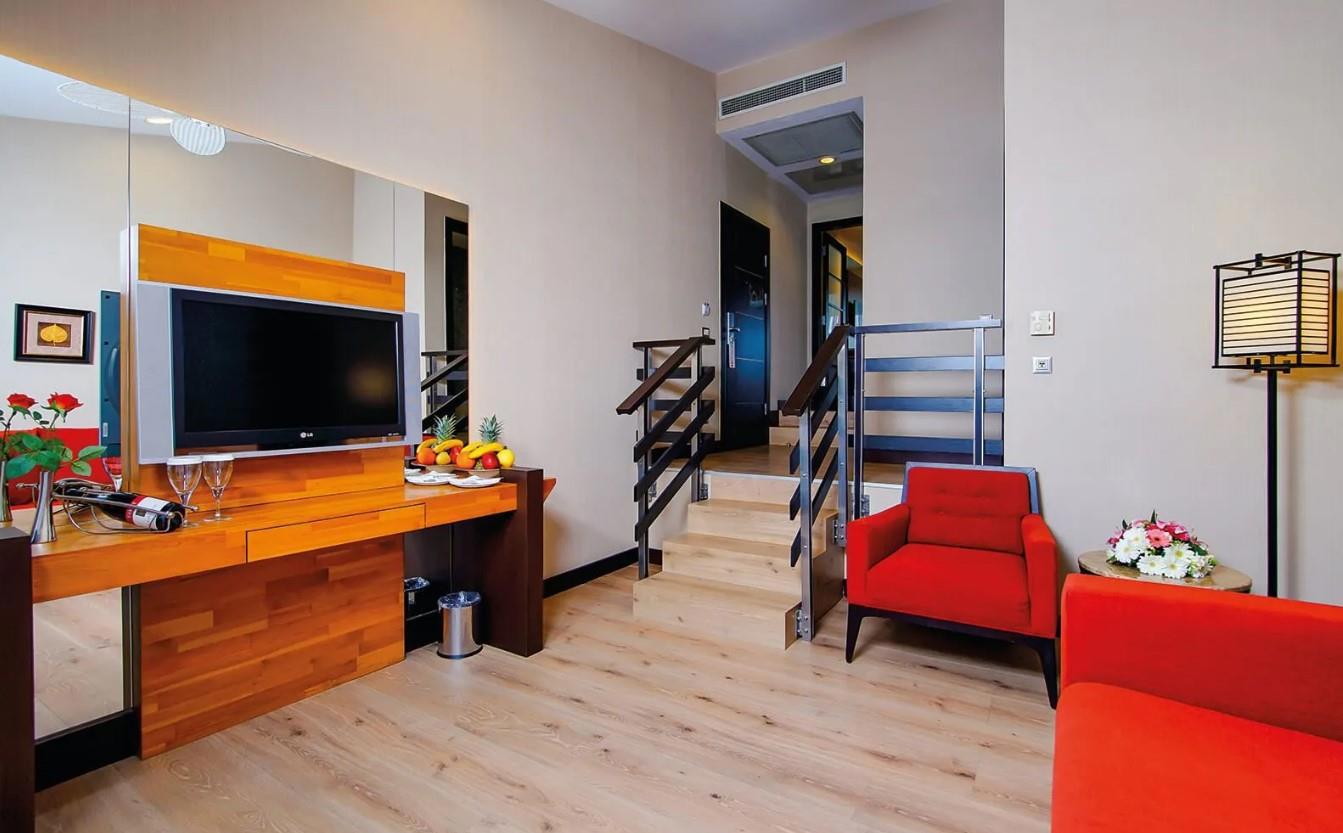 Limak Lara Deluxe Hotel & Resort