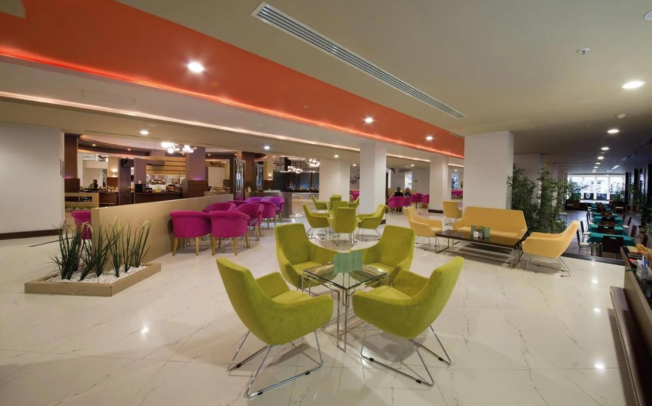 Limak Lara Deluxe Hotel & Resort