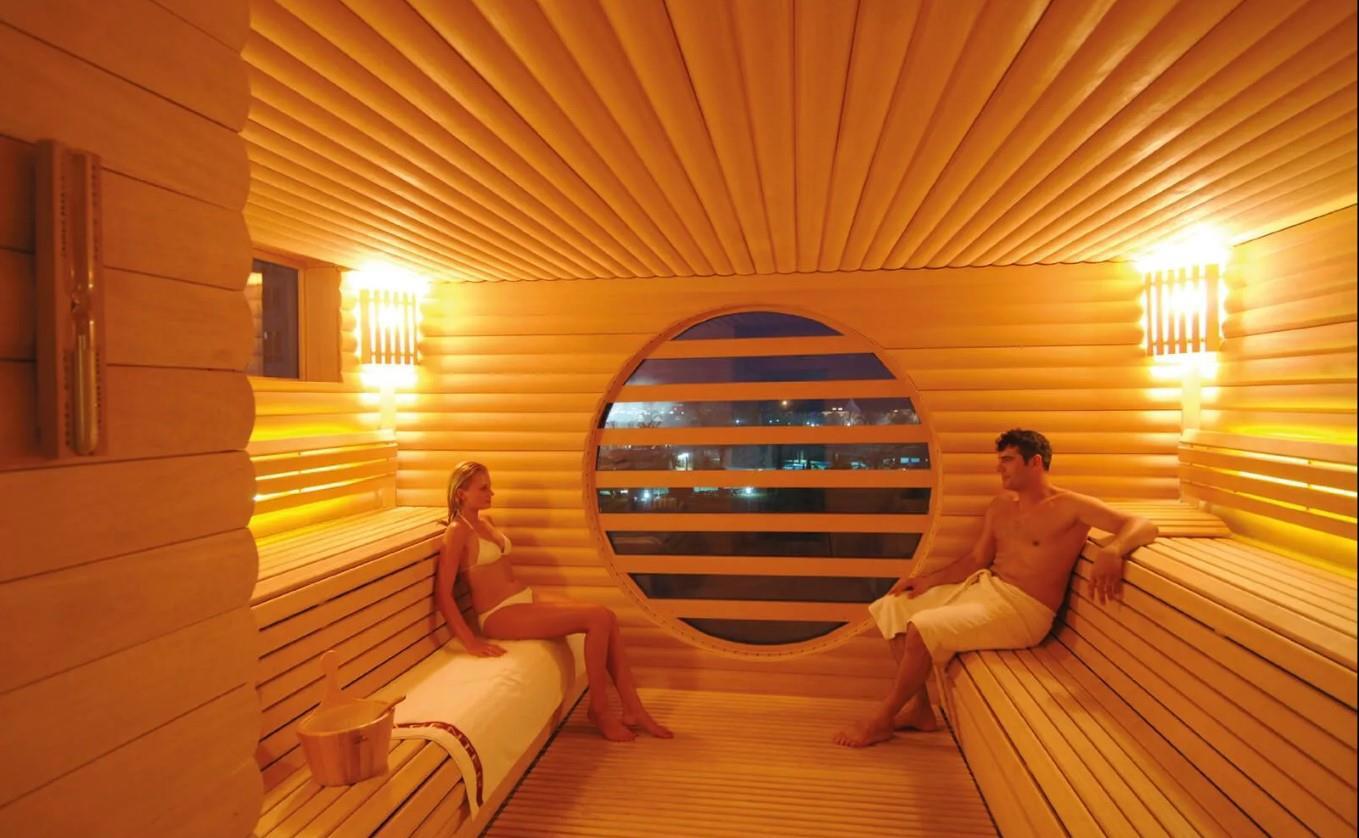 Limak Lara Deluxe Hotel & Resort