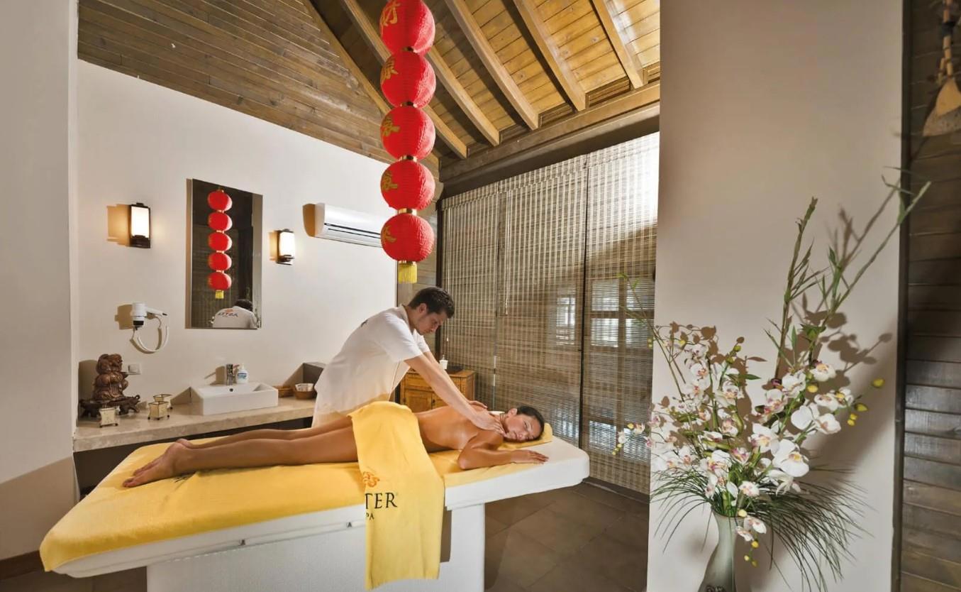 Limak Lara Deluxe Hotel & Resort