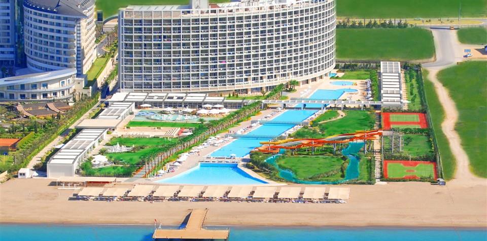 Crystal Centro Resort