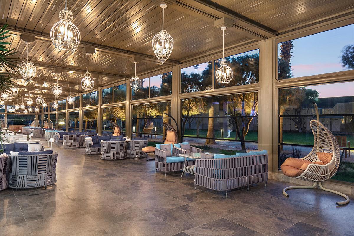 Nirvana Cosmopolitan