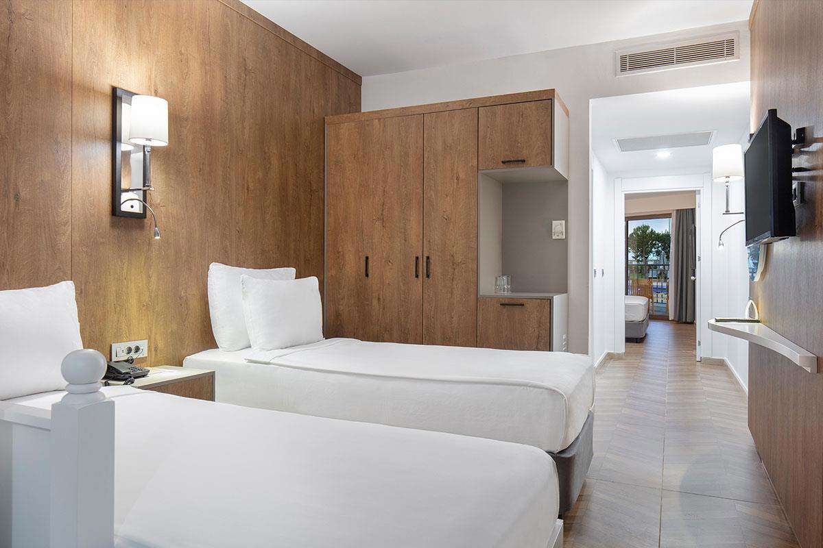 Nirvana Cosmopolitan