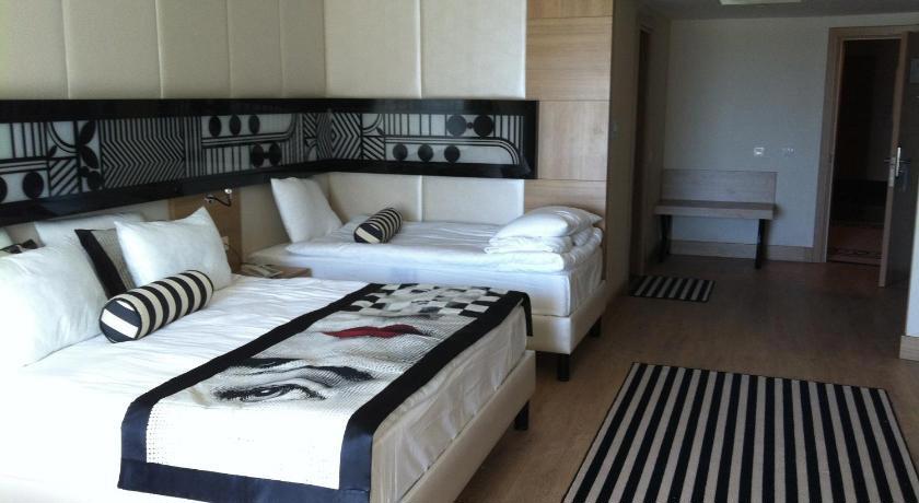 Delphin Imperial Hotel