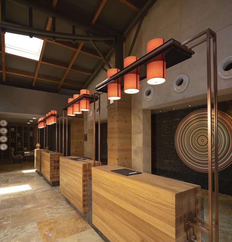 Lara Barut Collection