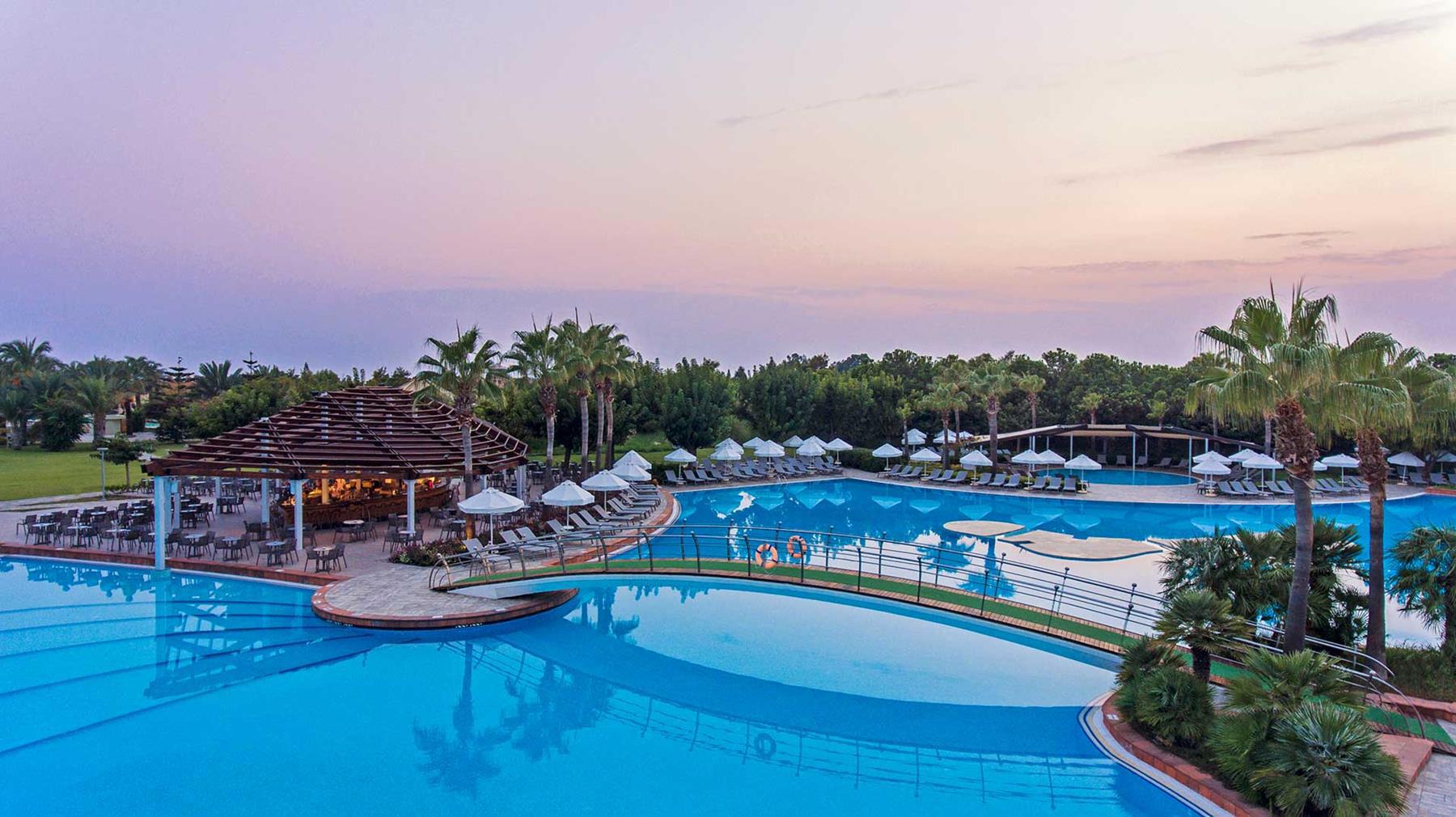 Lara Barut Collection