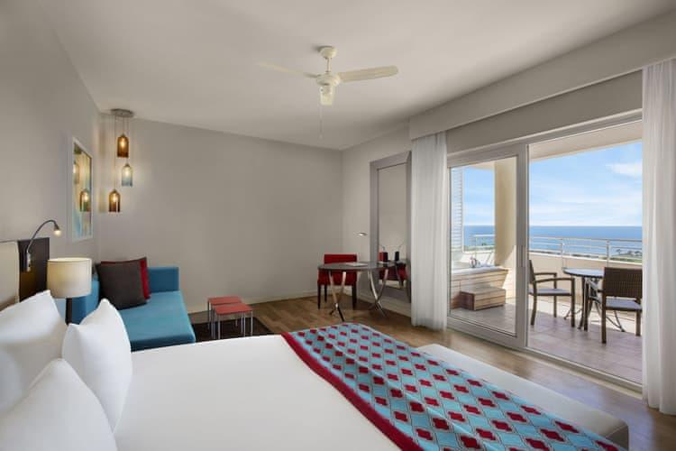 Lara Barut Collection