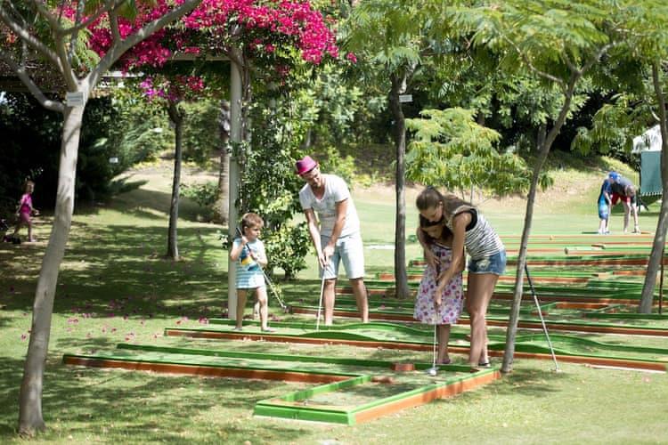 Lara Barut Collection