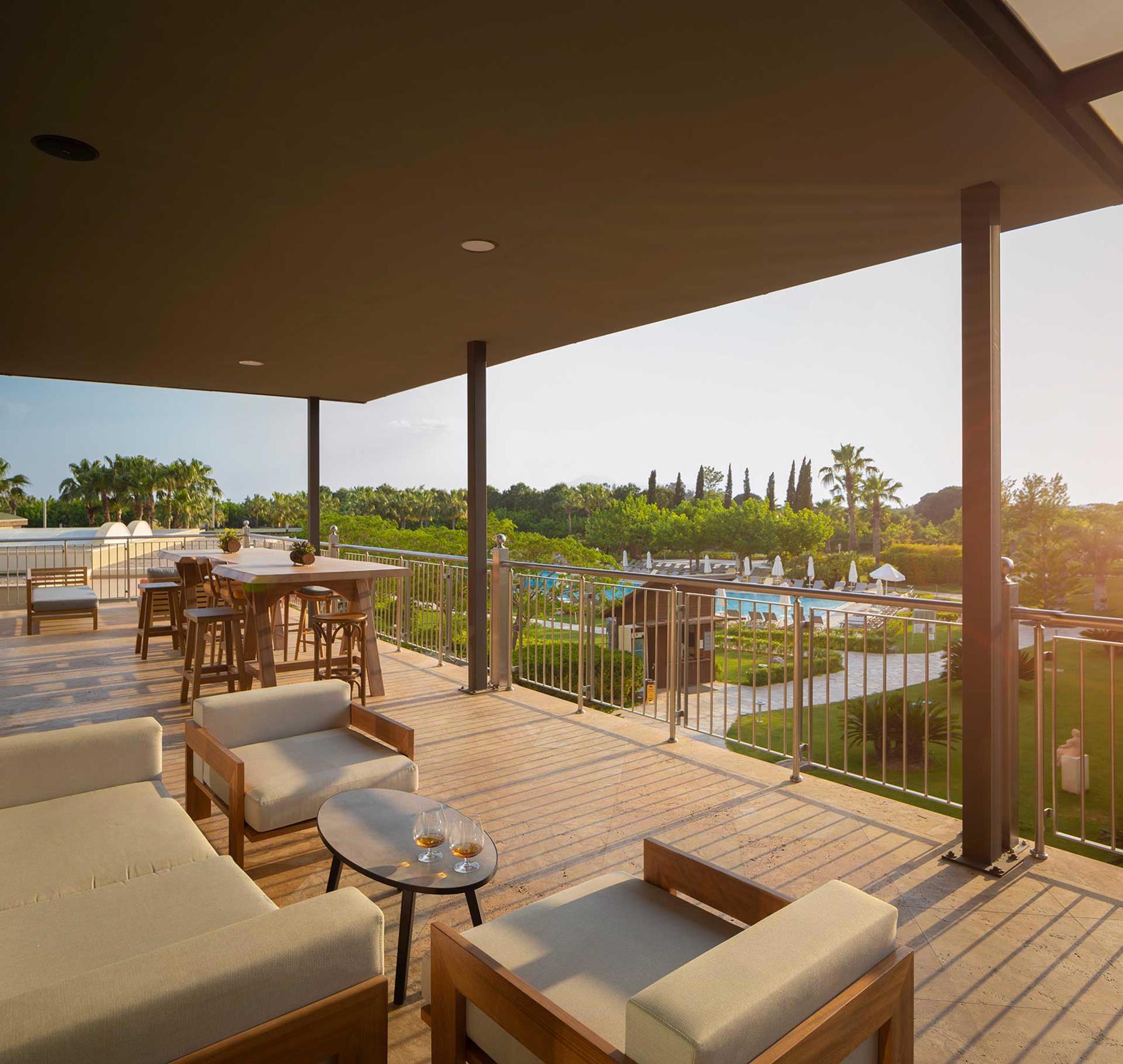 Lara Barut Collection