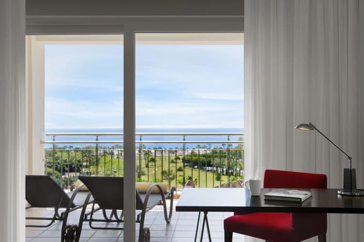 Lara Barut Collection