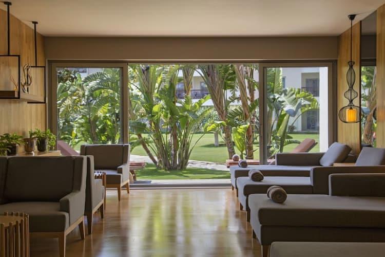 Lara Barut Collection