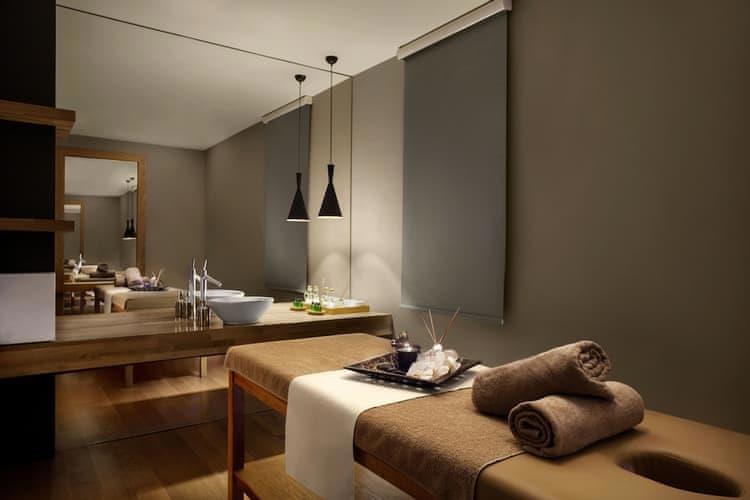 Lara Barut Collection