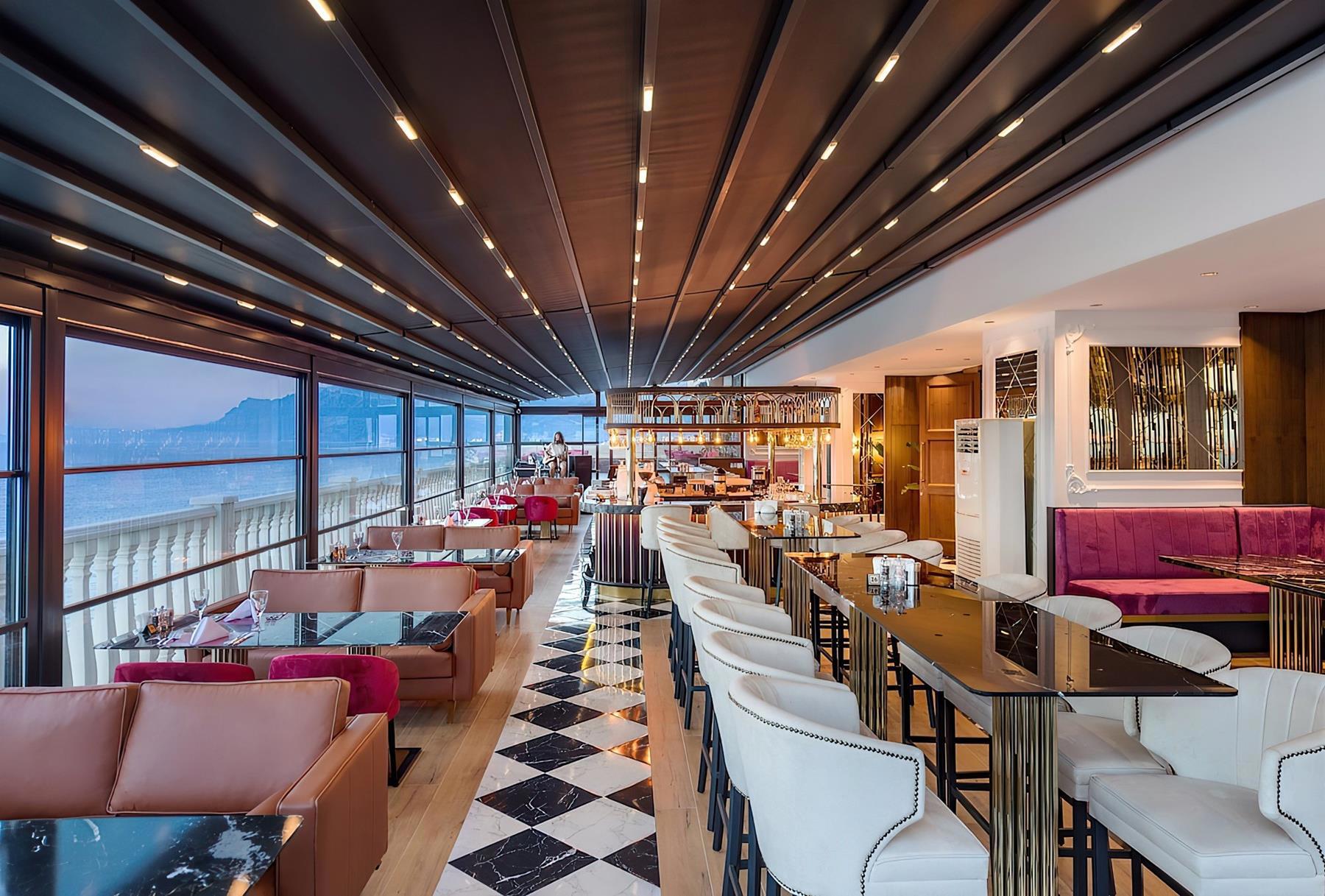 Crowne Plaza Antalya