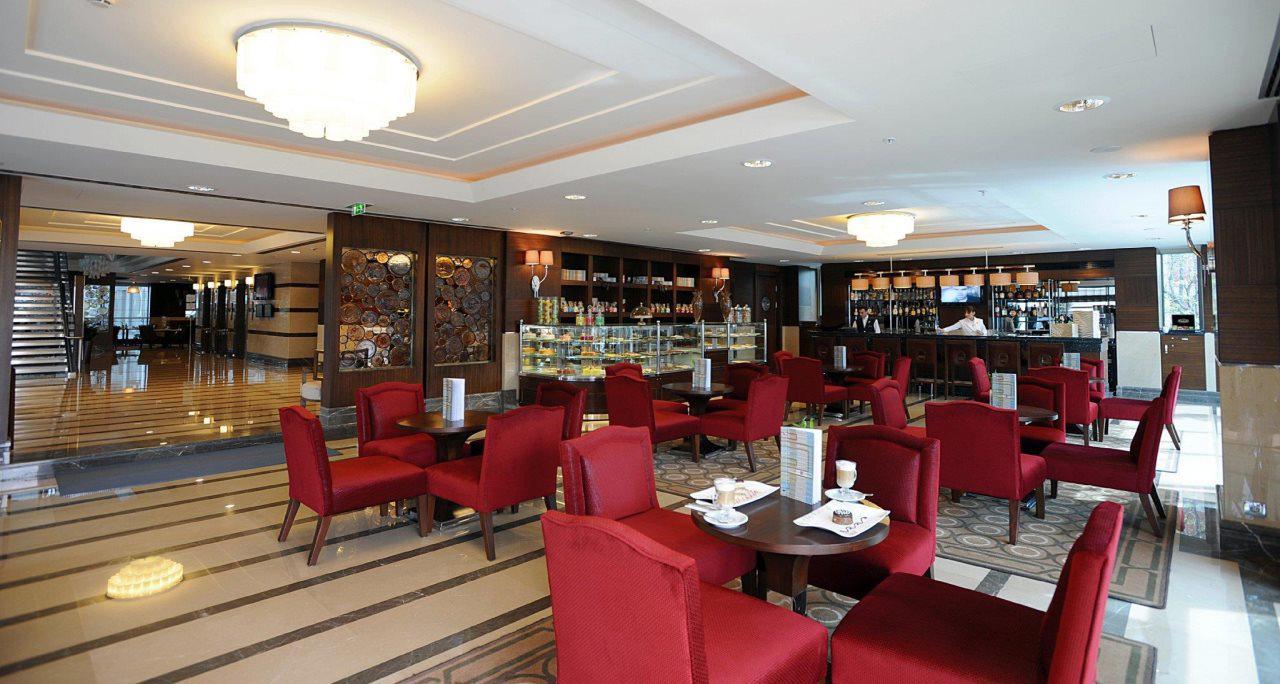 Titanic Port Bakirkoy