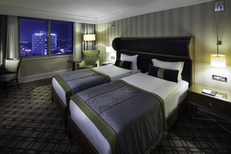 Titanic Port Bakirkoy