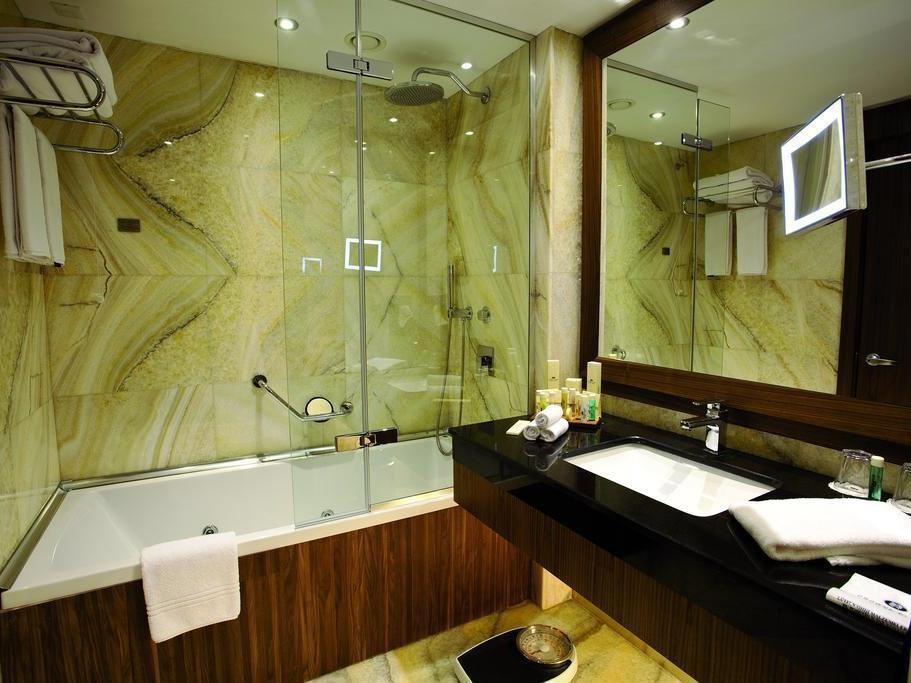 Crowne Plaza Harbiye