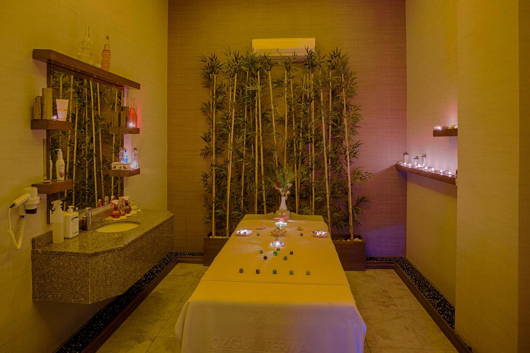 Grand Özgül Thermal Holiday Village