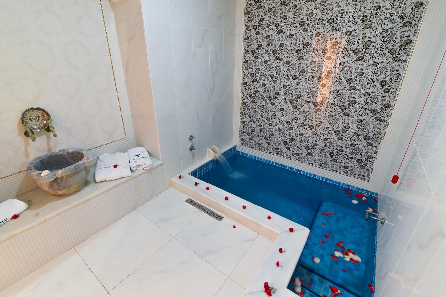 Grand Özgül Thermal Holiday Village