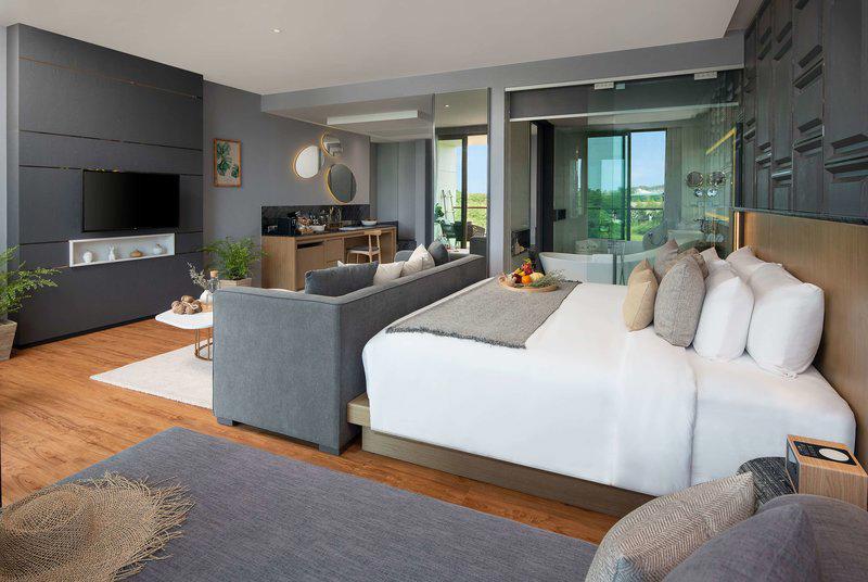 Wyndham Grand Nai Harn Beach Phuket