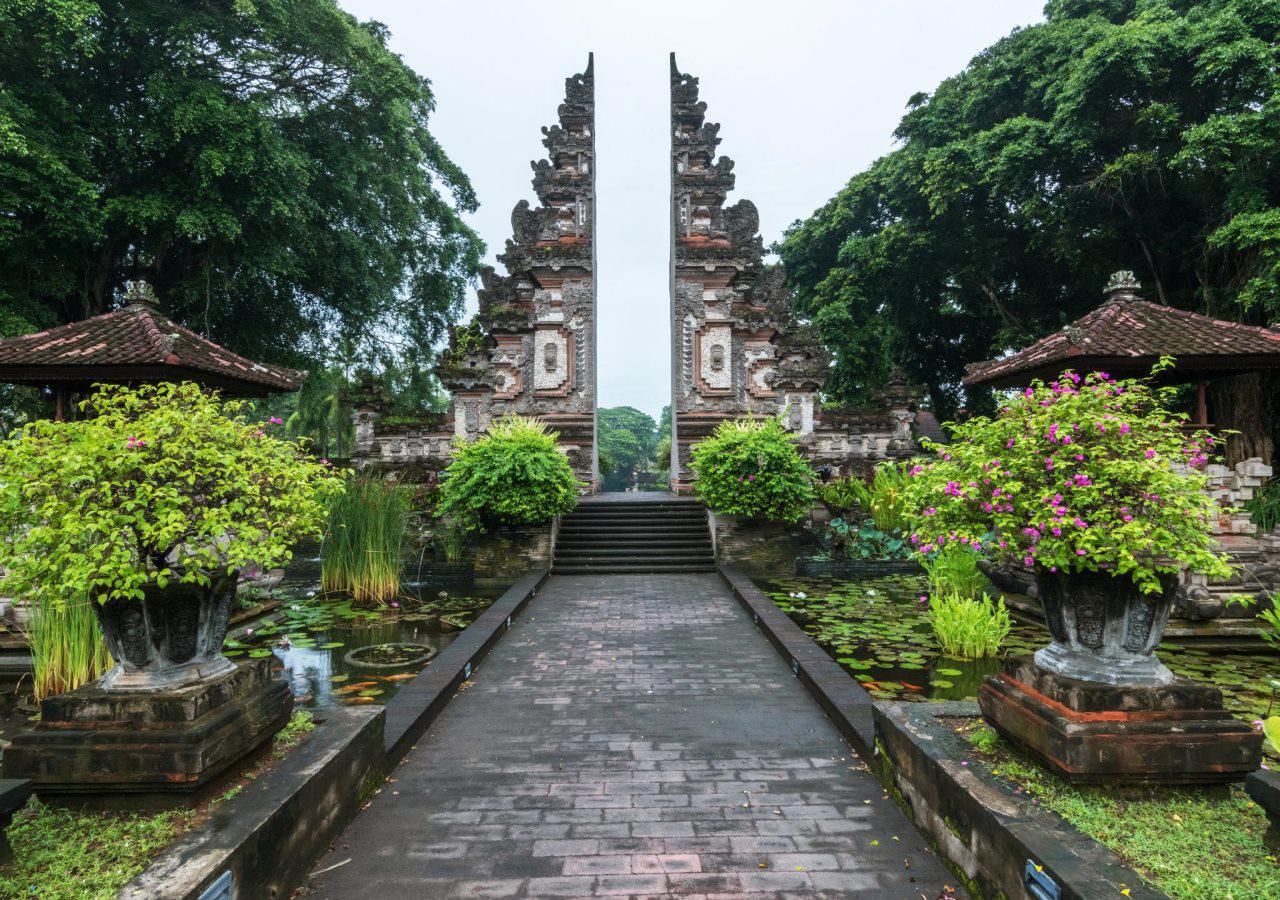 Nusa Dua Beach Hotel & Spa
