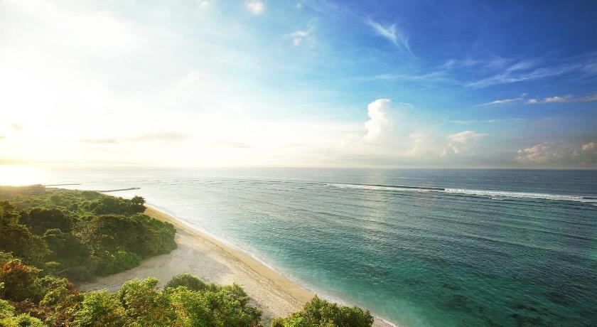 Samabe Bali Suites & Villas