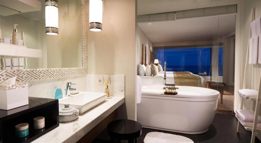 Samabe Bali Suites & Villas