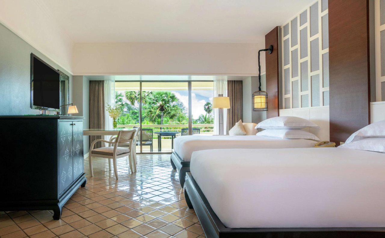 Pullman Phuket Karon Beach Resort