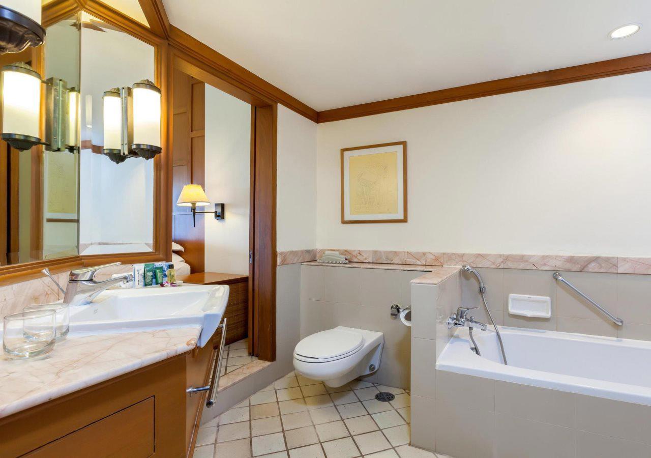 Pullman Phuket Karon Beach Resort