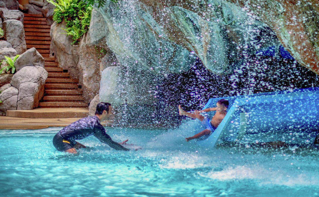 Pullman Phuket Karon Beach Resort