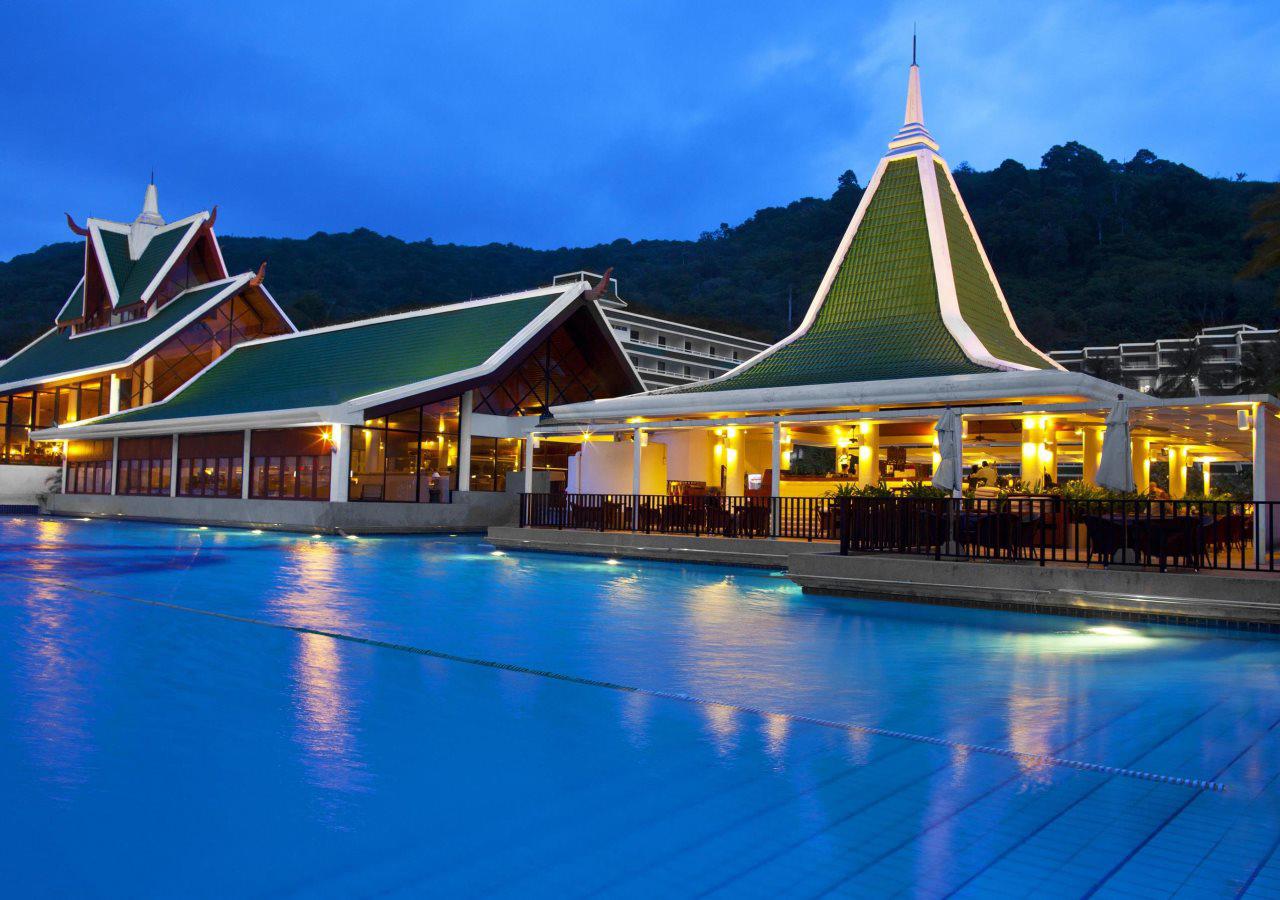 Le Meridien Phuket Beach Resort