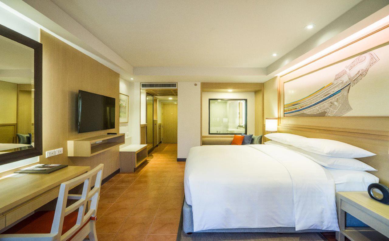 Phuket Marriott Resort & Spa, Merlin Beach