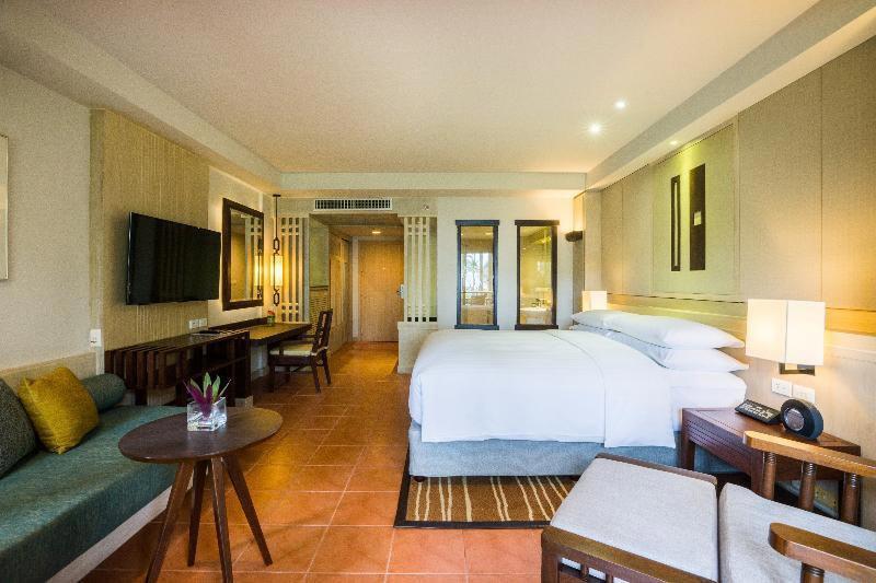 Phuket Marriott Resort & Spa, Merlin Beach