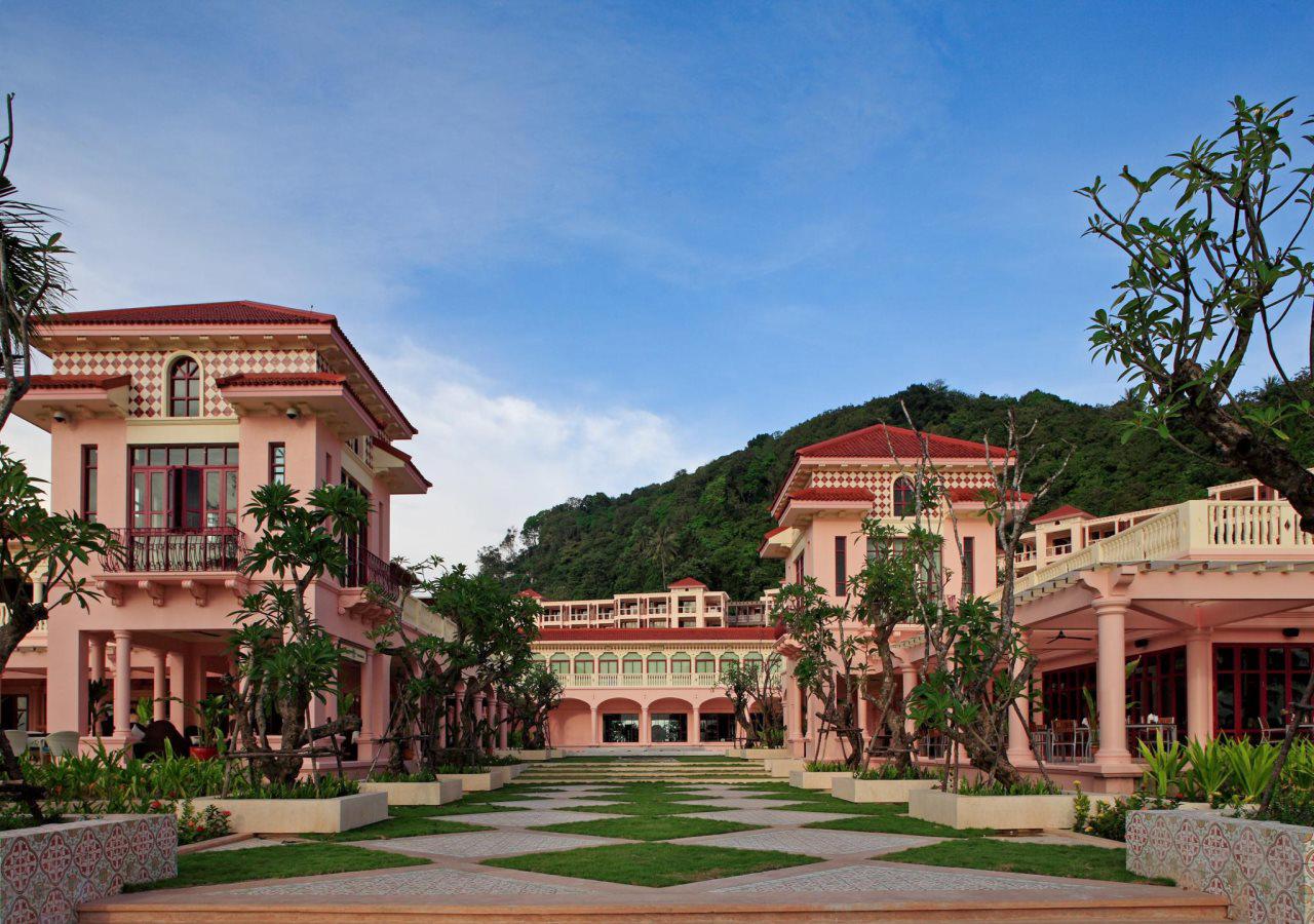 Centara Grand Beach Resort Phuket