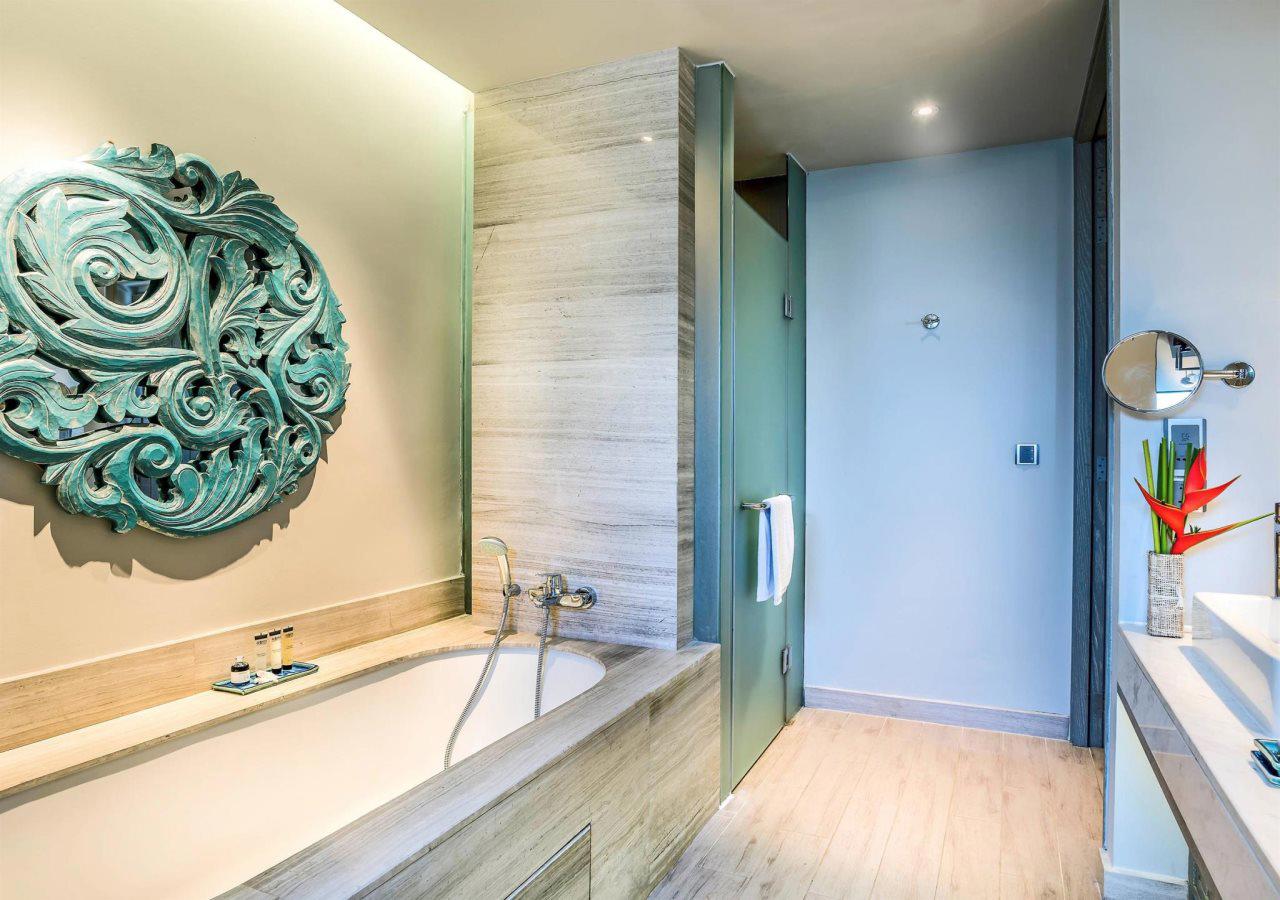 Pullman Phuket Arcadia Naithon Beach