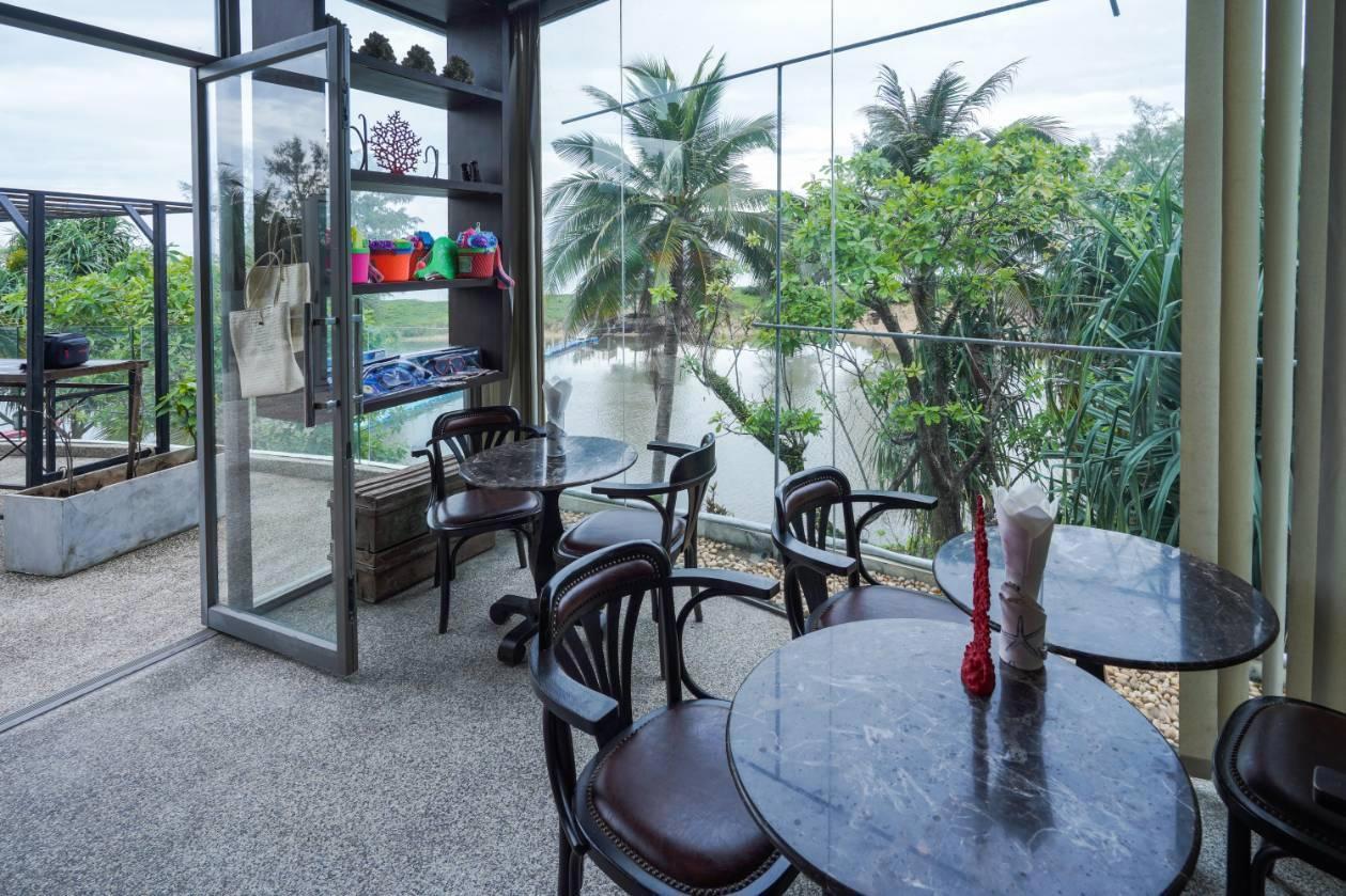 Le Coral Hideaway Beyond