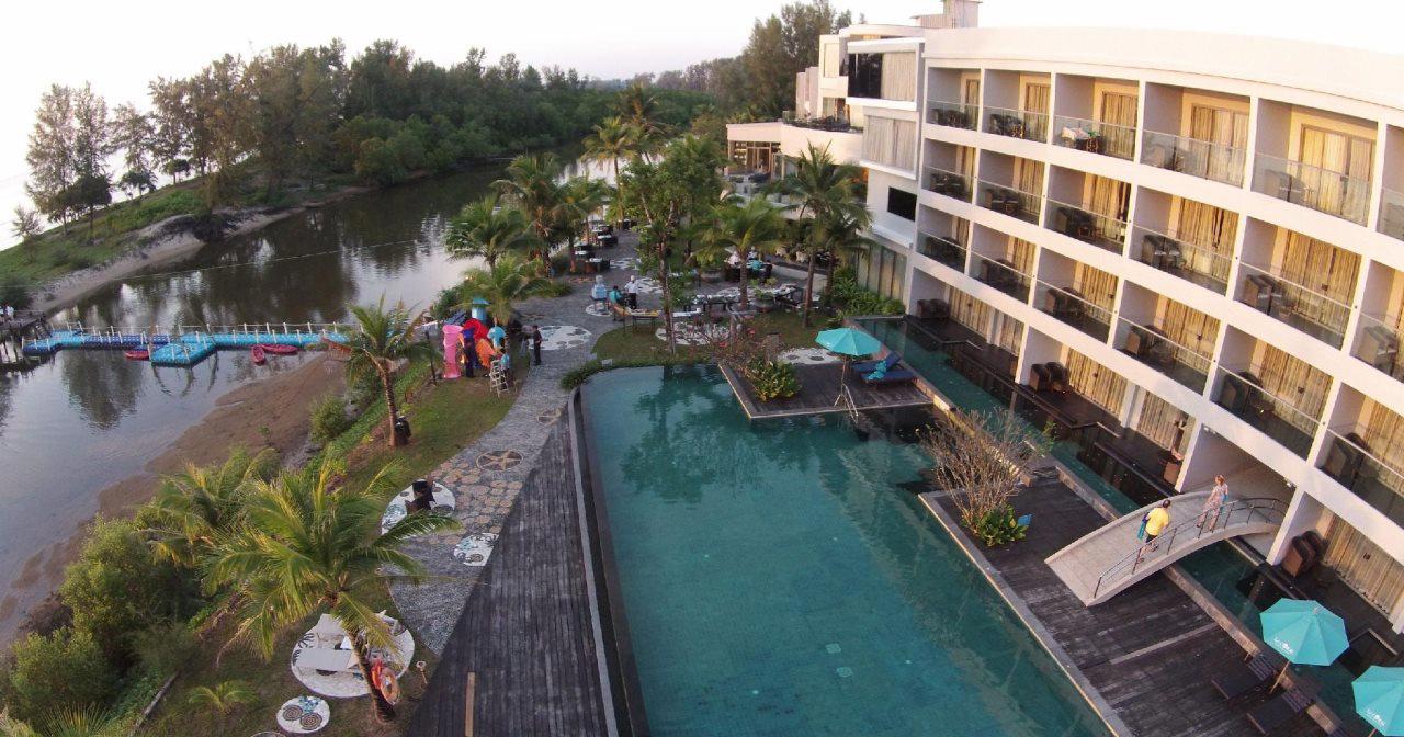 Le Coral Hideaway Beyond