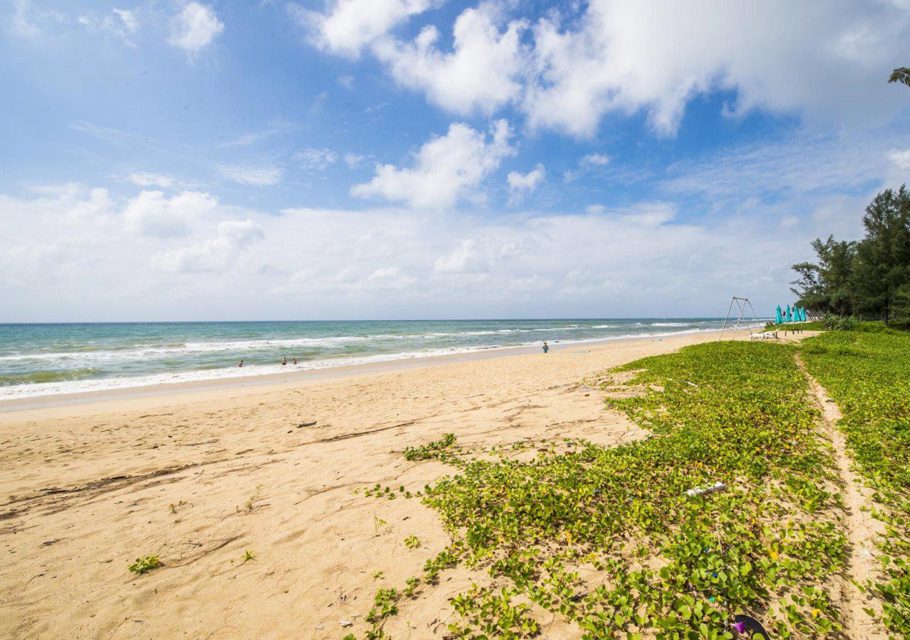 Le Coral Hideaway Beyond