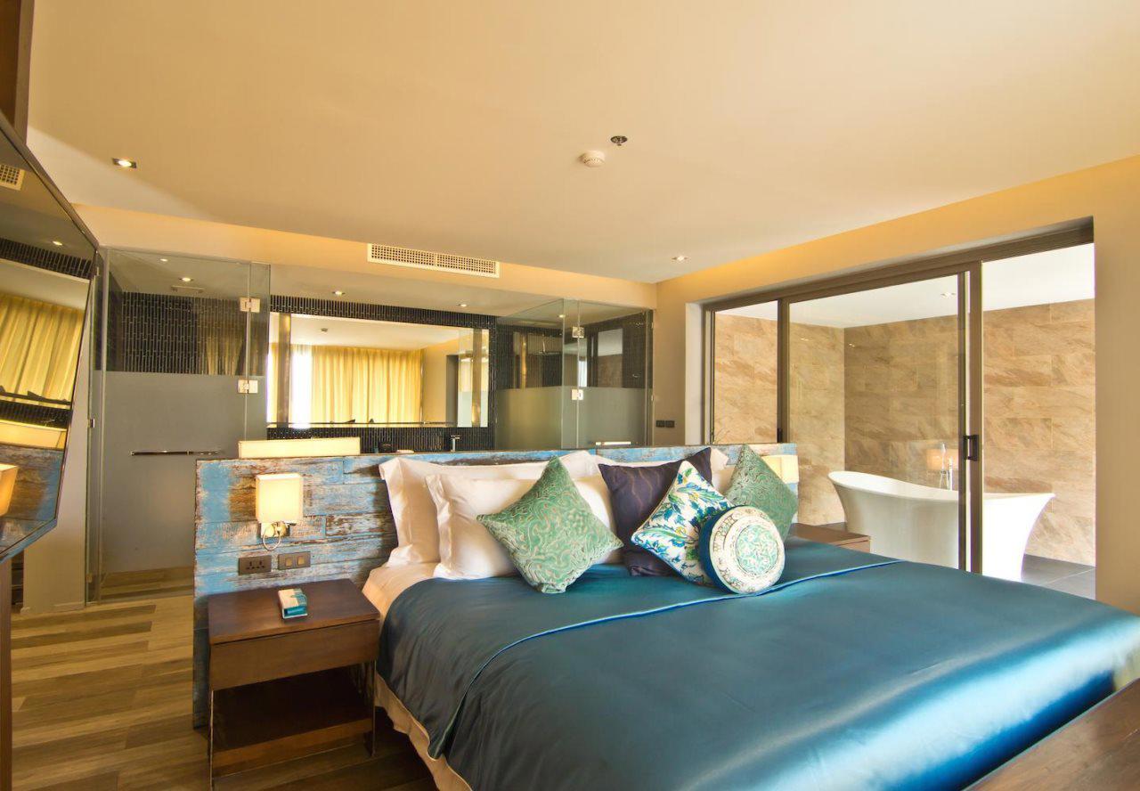 Le Coral Hideaway Beyond