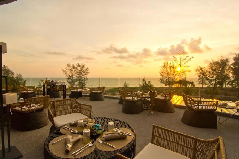 Le Coral Hideaway Beyond