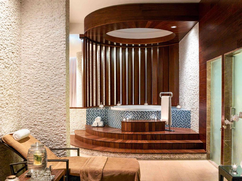 Swissôtel Al Ghurair