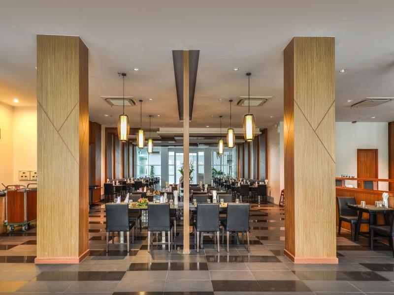 Fishermen's Harbour Urban Resort