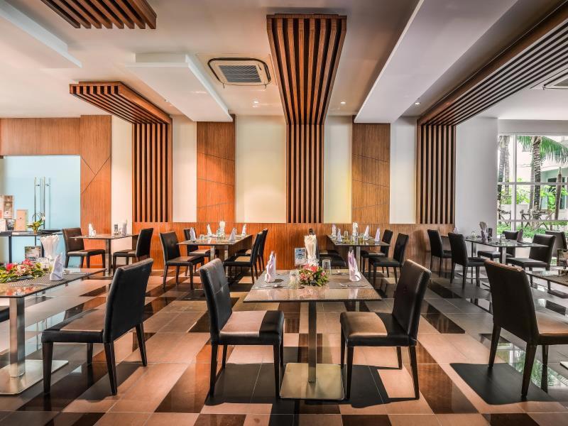 Fishermen's Harbour Urban Resort