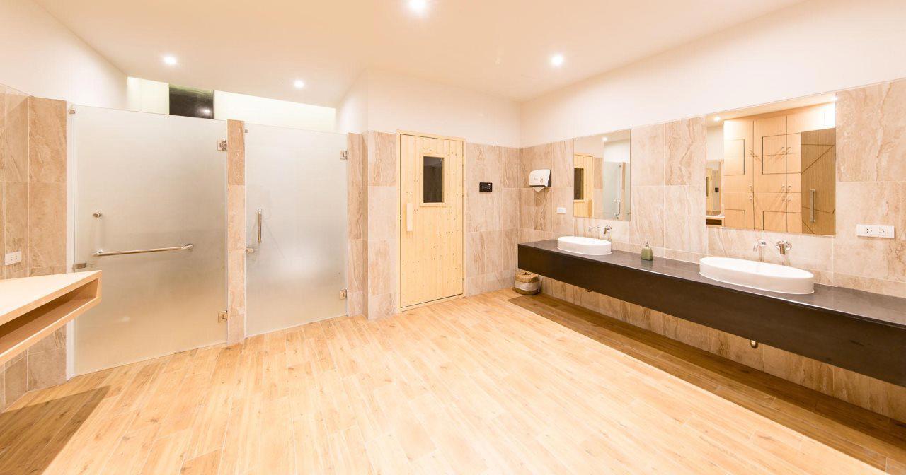 Crest Resort & Pool Villas