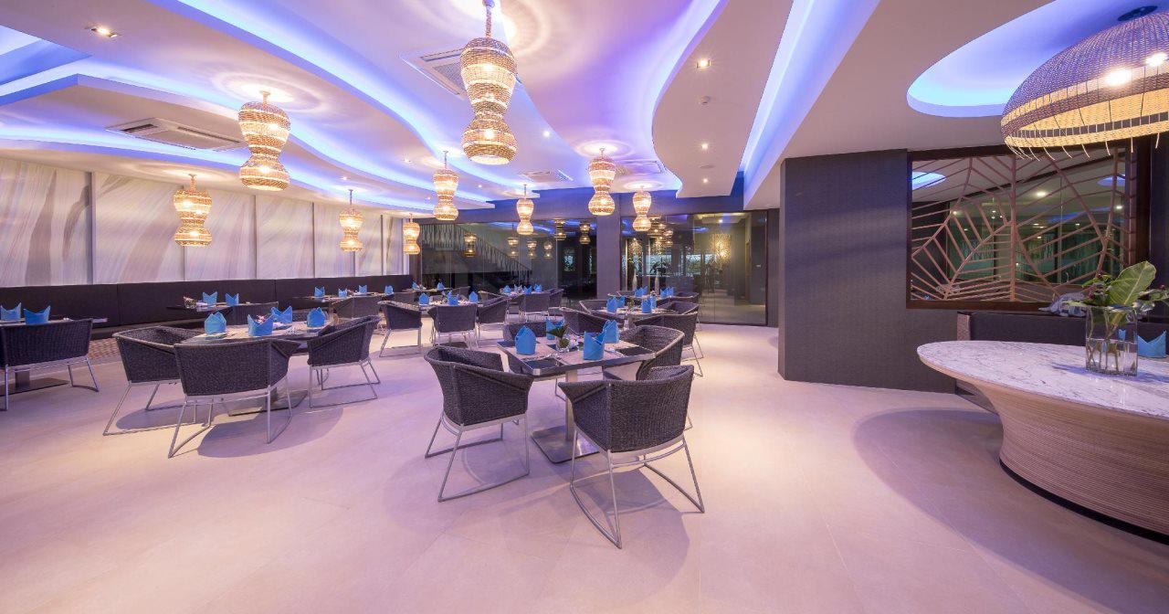 Crest Resort & Pool Villas