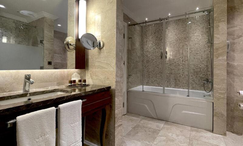 Alusso Thermal Hotel Spa & Convention Center