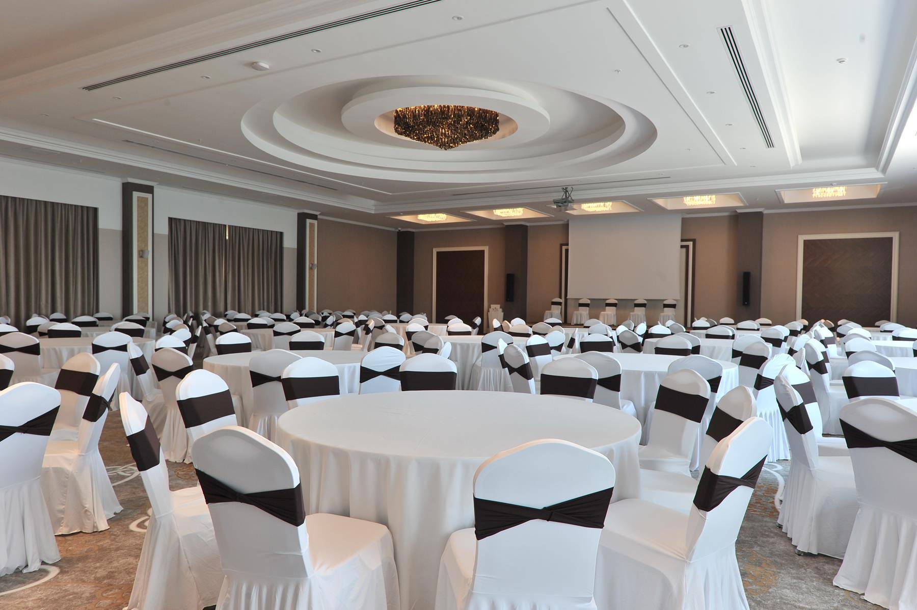 Alusso Thermal Hotel Spa & Convention Center