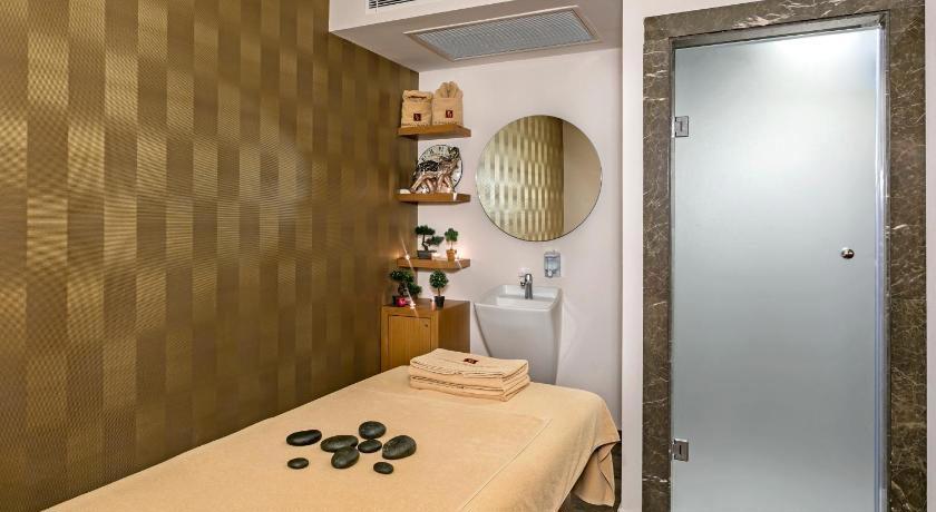 B Business Hotel & Spa