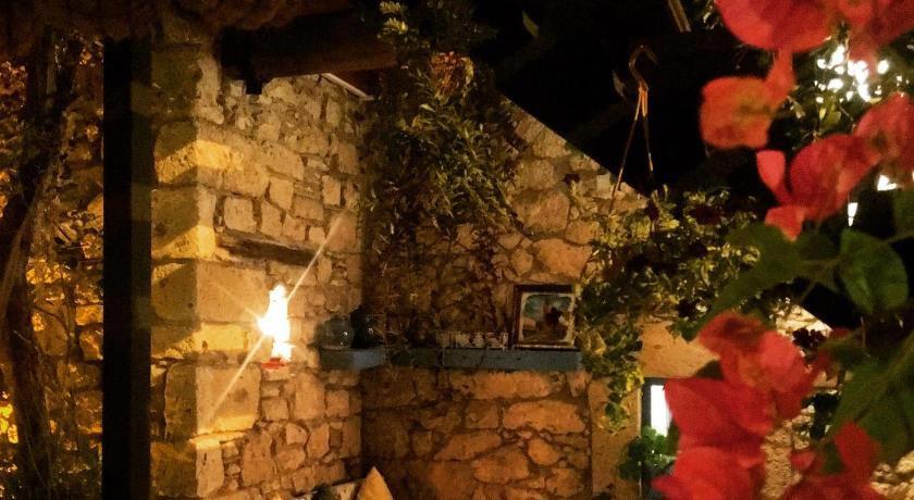 Alacati Eski Ev Hotel