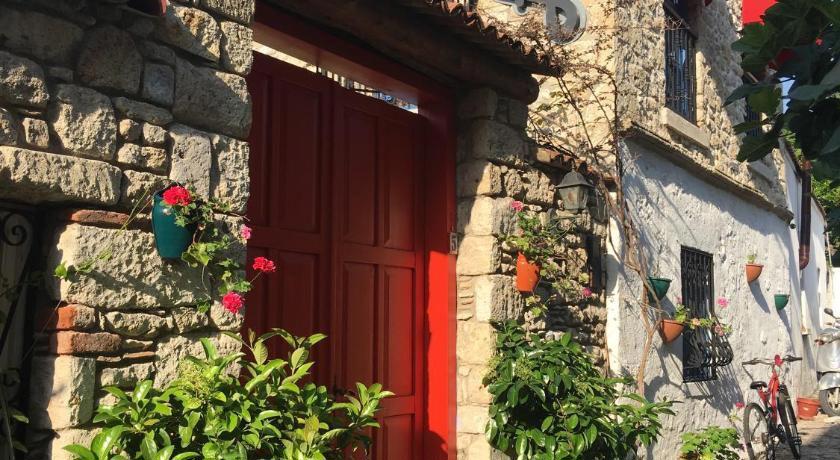 Alacati Eski Ev Hotel Photos